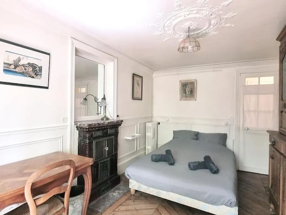 Montmartre 6 Personnes Apartment *